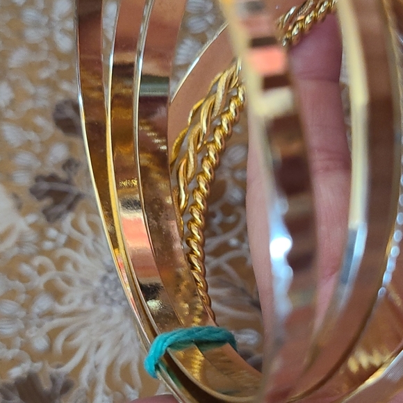 Costume Bangle Set - Picture 13 of 13